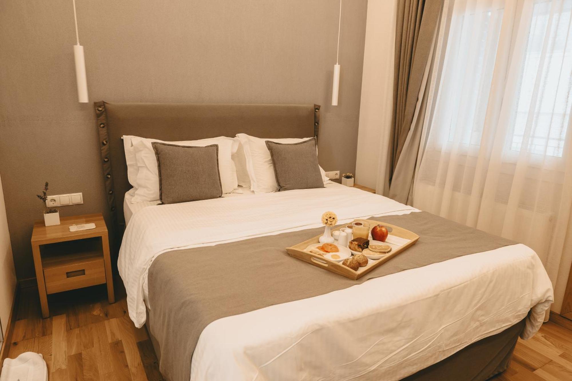 Giardino High Living Suites Драма Номер фото